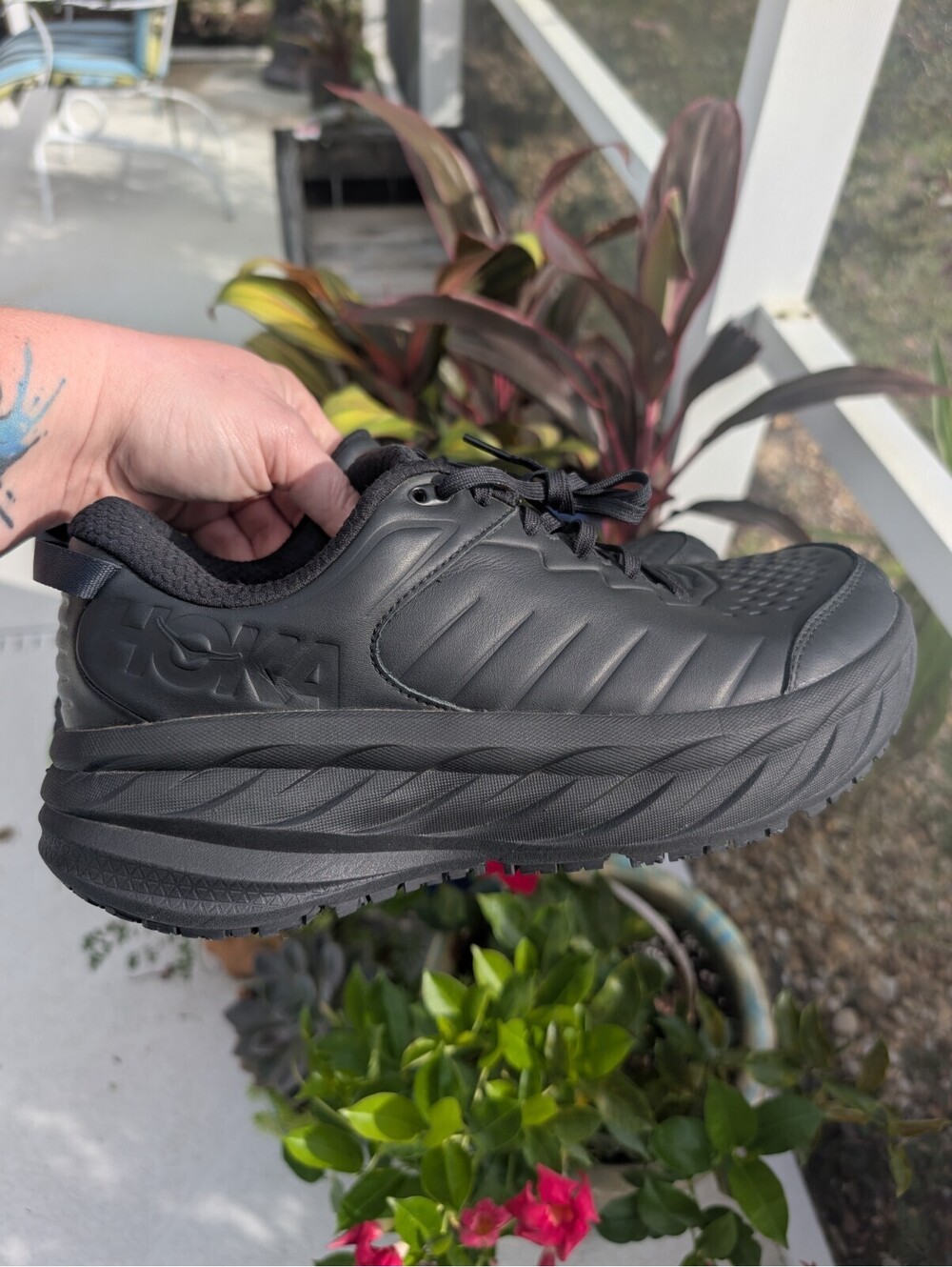 Hoka One One Bondi SR Black Leather Men's Size 11 Slip Resistant Work Shoes EUC